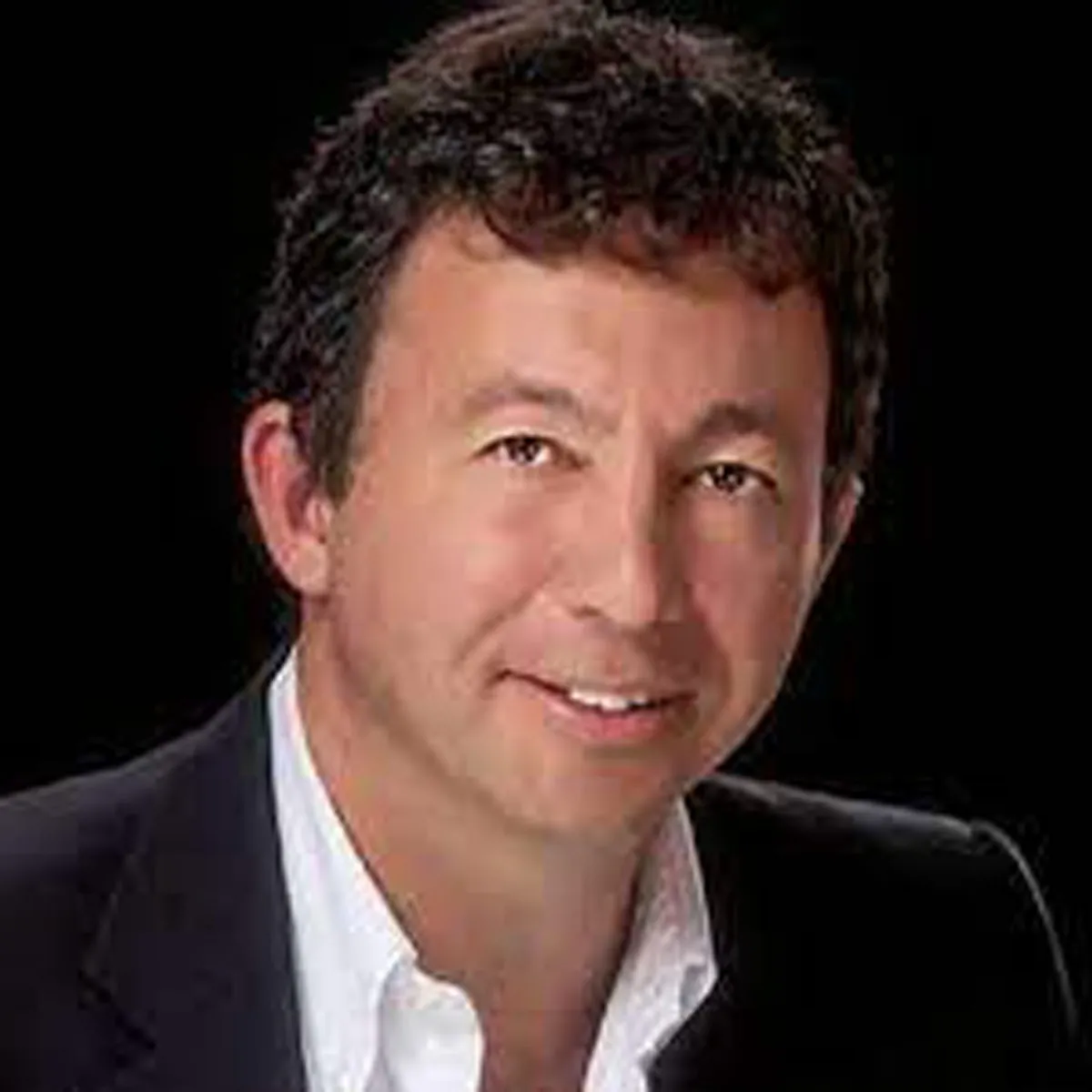 Alejandro Verzoub presidente de AV Business & Communication