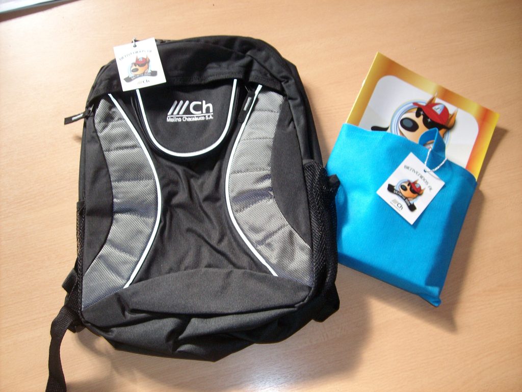 Desafío Molino Chacabuco - mochila y obsequios del programa - AV Business